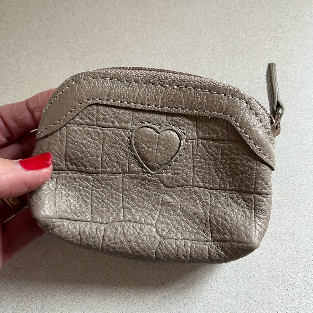 Tan taupe colored Brighton collectibles coin purse new!